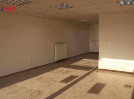 456212046-1226745335011664-7874125103297962724-n.jpg | Pronájem - obchodní prostor, 50 m²