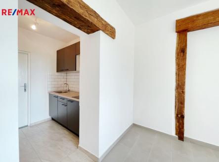 Pronájem bytu, 1+kk, 29 m² obrázek