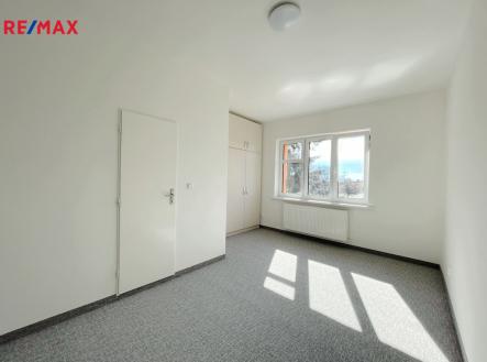 Pronájem bytu, jiný, 30 m² obrázek