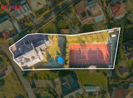 nada-zakreslena-fotka.jpg | Prodej - hotel, 420 m²