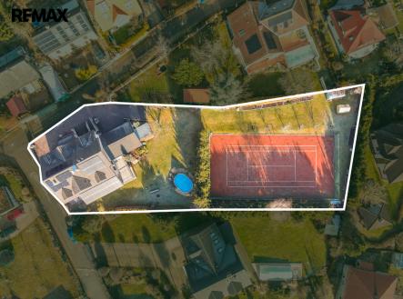 nada-zakreslena-fotka.jpg | Prodej - hotel, 420 m²