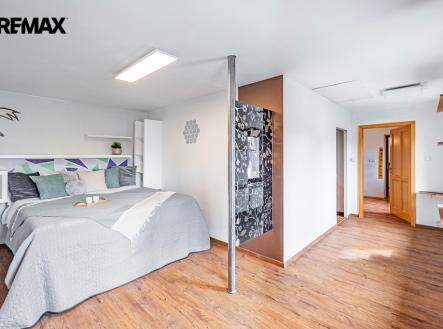 p1472622.jpg | Prodej - dům/vila, 300 m²