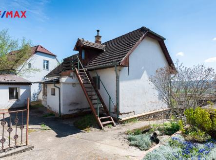 Pohled na schodiště do podkroví | Prodej - dům/vila, 126 m²