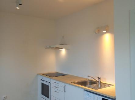 Pronájem bytu, 1+kk, 33 m² obrázek