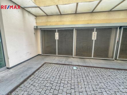 foto.jpg | Pronájem - malý objekt/garáž
