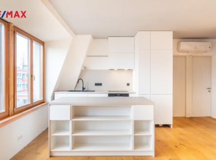 foto-8.jpg | Pronájem bytu, 5+kk, 136 m²