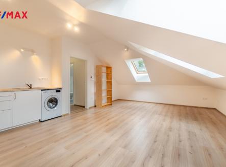 foto-14.jpg | Pronájem bytu, 1+kk, 33 m²