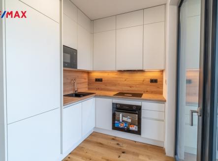 kuchyňská linka | Pronájem bytu, 2+kk, 43 m²