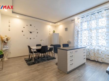 foto-24.jpg | Prodej bytu, 3+1, 186 m²