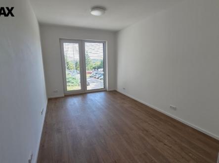20250904-155739.jpg | Pronájem bytu, 2+kk, 56 m²