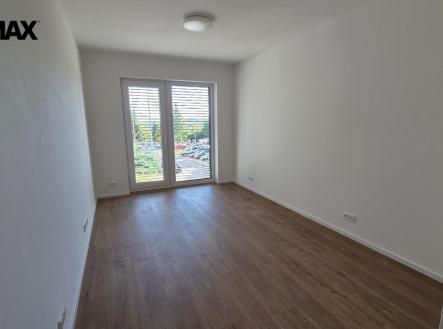 20250904-155739.jpg | Pronájem bytu, 2+kk, 56 m²