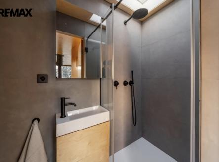 snimek-obrazovky-2026-04-20-v-18.04.42.png | Prodej - malý objekt/garáž