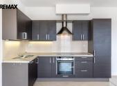 Pronájem bytu, 1+kk, 39 m²