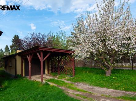 Garáž s pergolou | Prodej - dům/vila, 150 m²