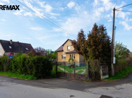 Pohled z ulice | Prodej - dům/vila, 150 m²
