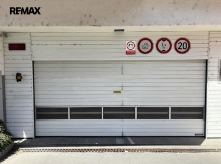 vojenova-parking-4..jpg | Pronájem - malý objekt/garáž