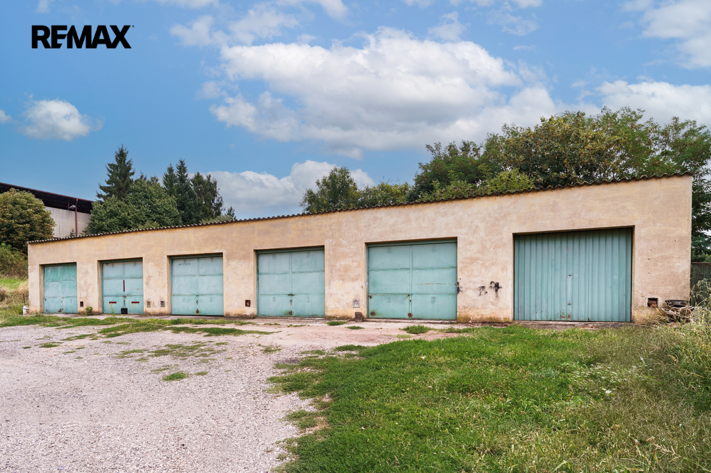 velkacernoc-garaze-7.jpg