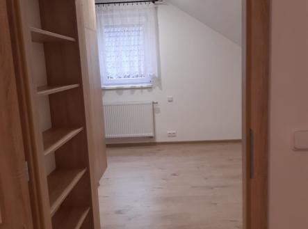 . | Pronájem - dům/vila, 65 m²
