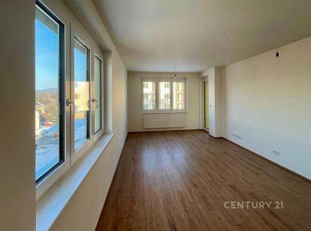 . | Pronájem bytu, 2+kk, 61 m²