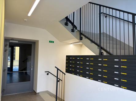 . | Pronájem bytu, 2+kk, 60 m²