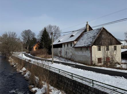 . | Prodej - dům/vila, 288 m²