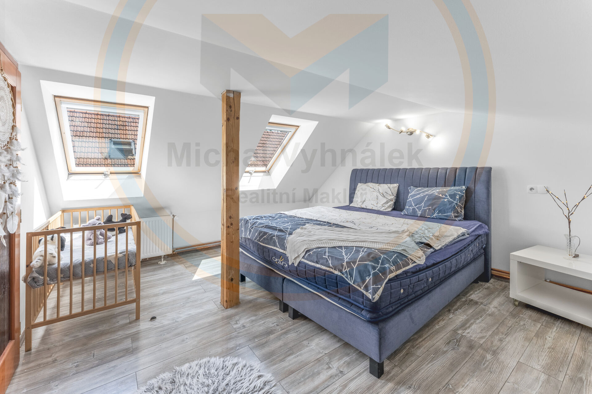 Na prodej rodinný dům 4+kk, užitná plocha 123 m², pozemek 283 m² – Veltrusy u Mělníka