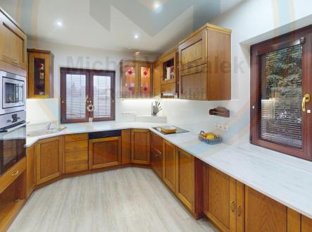 Prodej - dům/vila, 172 m²