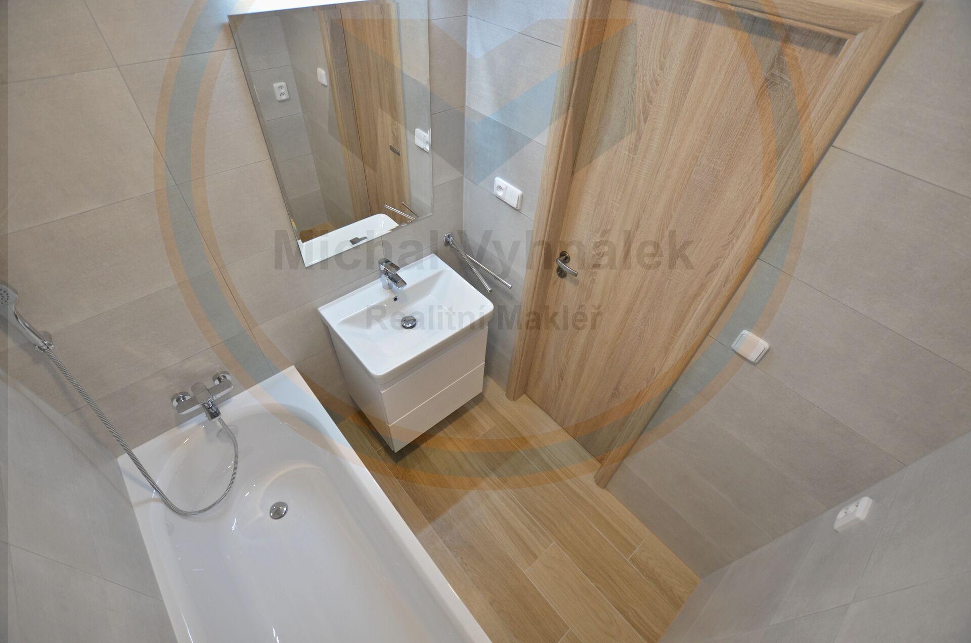 Pronájem bytu 3+kk (65m2), Praha ulice Lečkova