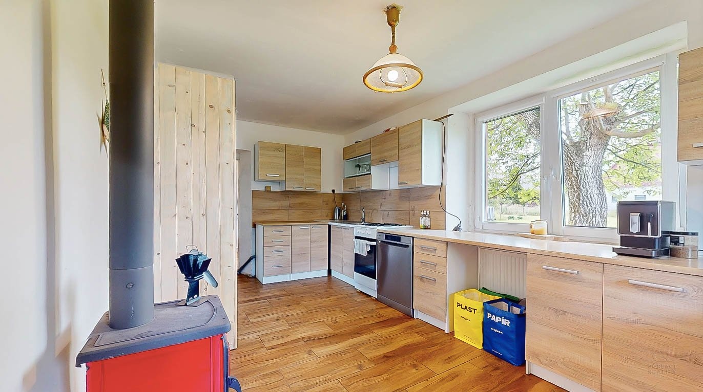 Snímek obrazovky 2024-06-18 v 21.27.56