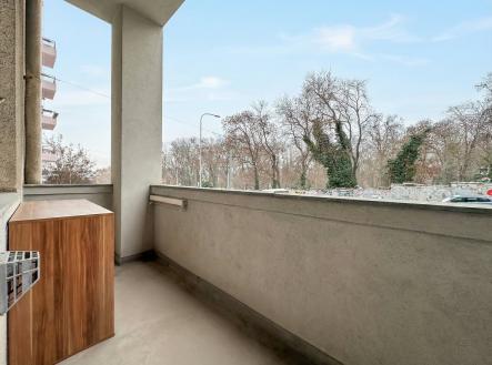 4-2 | Prodej bytu, 1+kk, 38 m²