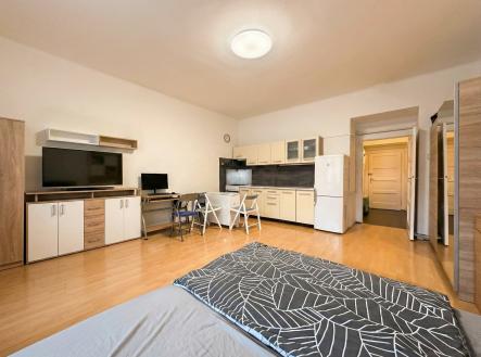 2-4 | Prodej bytu, 1+kk, 38 m²