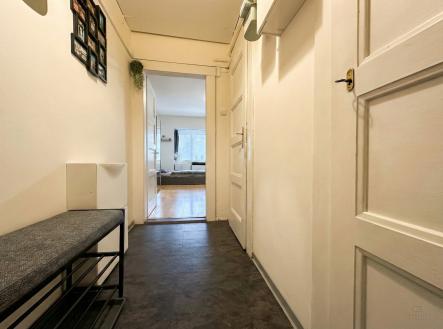 5 | Prodej bytu, 1+kk, 38 m²