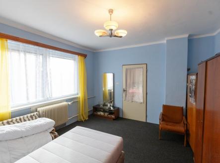 4 | Prodej - dům/vila, 194 m²