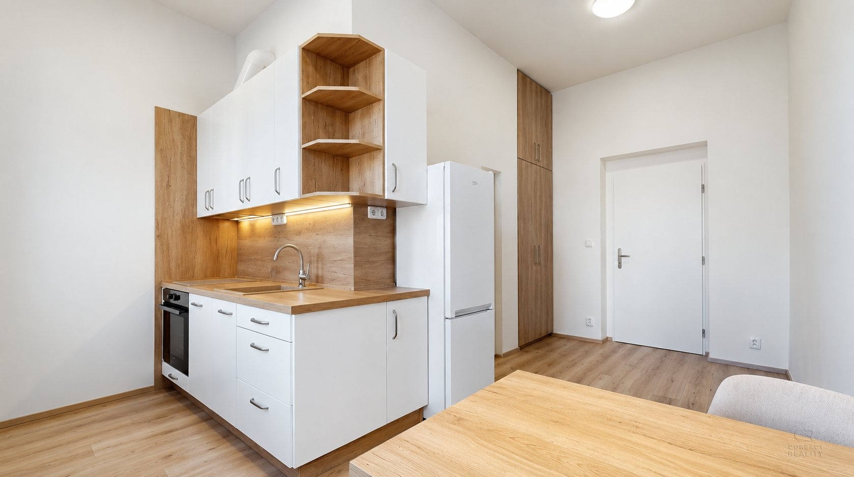 8e7b22cf-d902-4156-850f-fddb2b4163f6