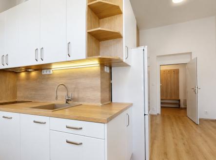9aeb73ba-4f19-4cc0-a83e-6e00e091b69b | Pronájem bytu, 2+kk, 36 m²