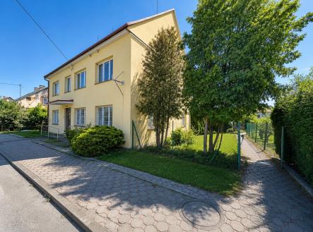 61dc3542-002c-4901-985b-03861558a806 | Prodej - dům/vila, 320 m²