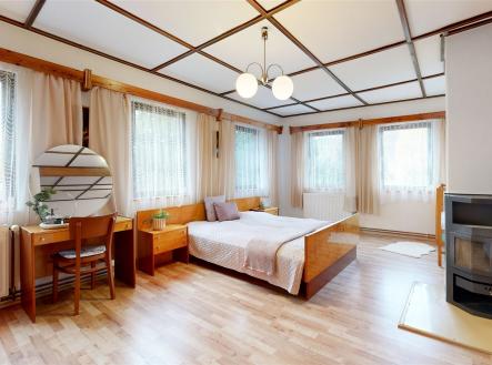 . | Prodej - dům/vila, 220 m²