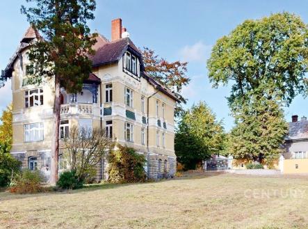 . | Prodej - dům/vila, 760 m²