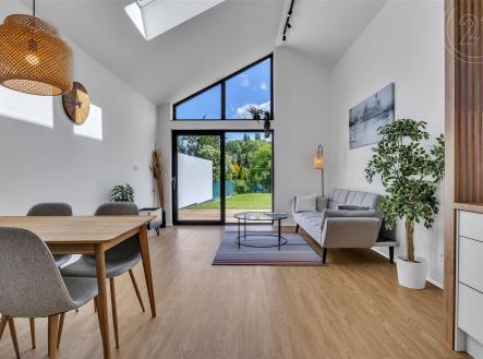 . | Prodej - dům/vila, 102 m²