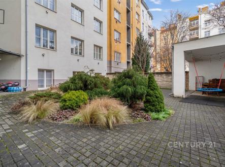 . | Prodej bytu, 3+kk, 65 m²