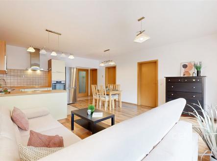 . | Pronájem bytu, 3+kk, 74 m²