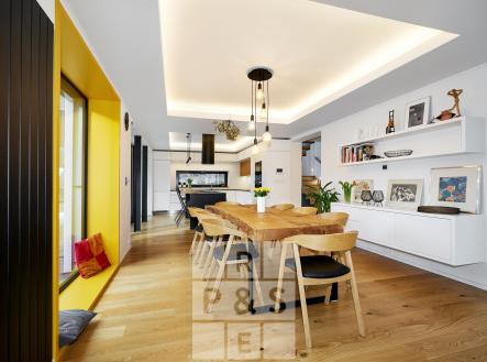 Prodej - dům/vila, 336 m²