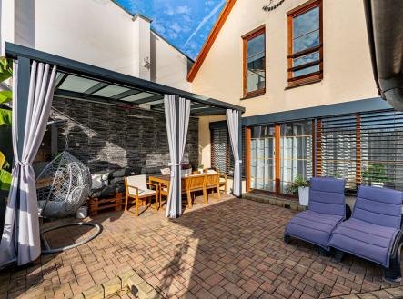 . | Prodej - dům/vila, 220 m²