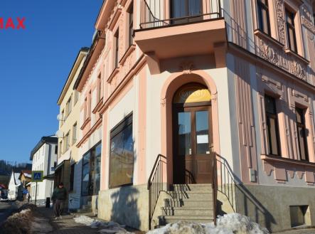 Exteriér - vstup | Pronájem - obchodní prostor, 30 m²