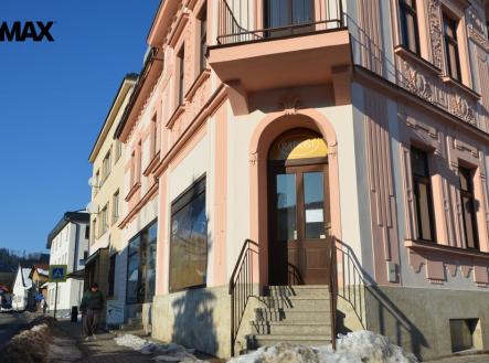 Exteriér - vstup | Pronájem - obchodní prostor, 30 m²