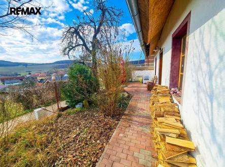 gemini-generated-image-2b5vw42b5vw42b5v-1.png | Prodej - dům/vila, 120 m²