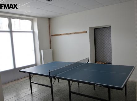 1. část prostoru | Pronájem - obchodní prostor, 78 m²