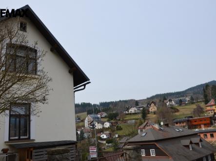 Exteriér budovy | Pronájem - obchodní prostor, 78 m²