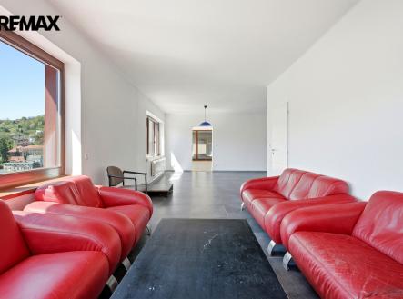 012.jpg | Prodej - nájemní dům, 654 m²