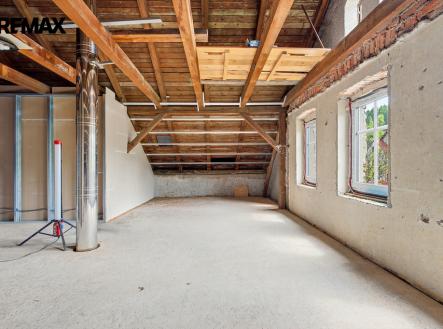 010.jpg | Prodej bytu, 3+kk, 82 m²